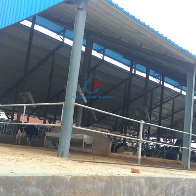 อุตสาหกรรม เสาเหล็ก Prefabricated โกดังก่อสร้าง เสาเหล็ก Prefabricated โกดังฟาร์มตามความต้องการ