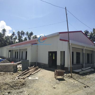 หนัก Q345B Q235B โครงสร้างเหล็ก บ้านไก่ที่มีอากาศอัตโนมัติ
