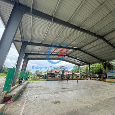 โครงสร้างสแตนเลสขนาดใหญ่ Prefab สนามบาสเก็ตบอล / โครงสร้างสแตนเลส โครงสร้างกรอบพื้นที่